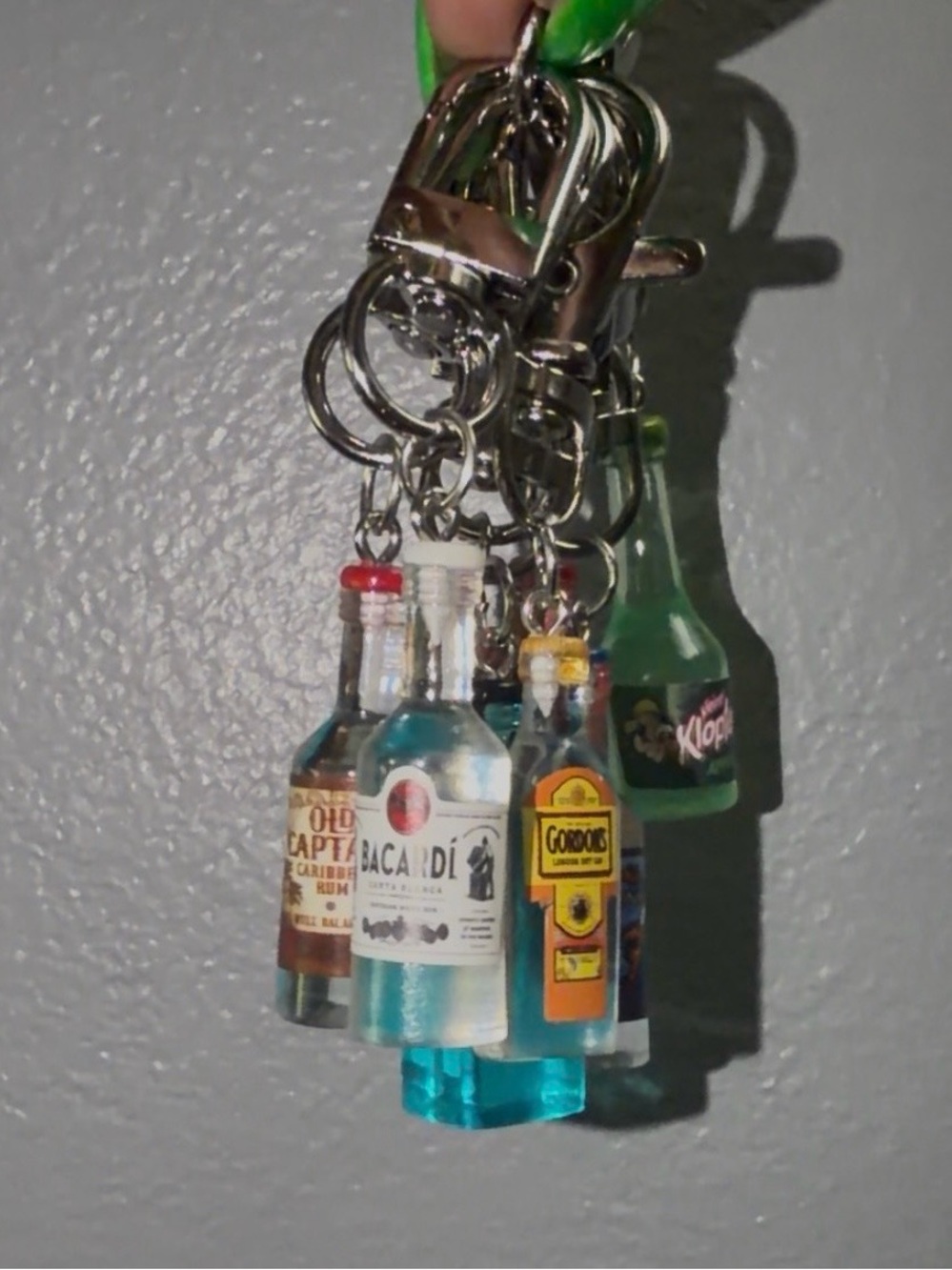Miniature Bottle Keychain - Picture 2 of 10